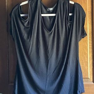 Womens cold shoulder black V neck T-shirt
